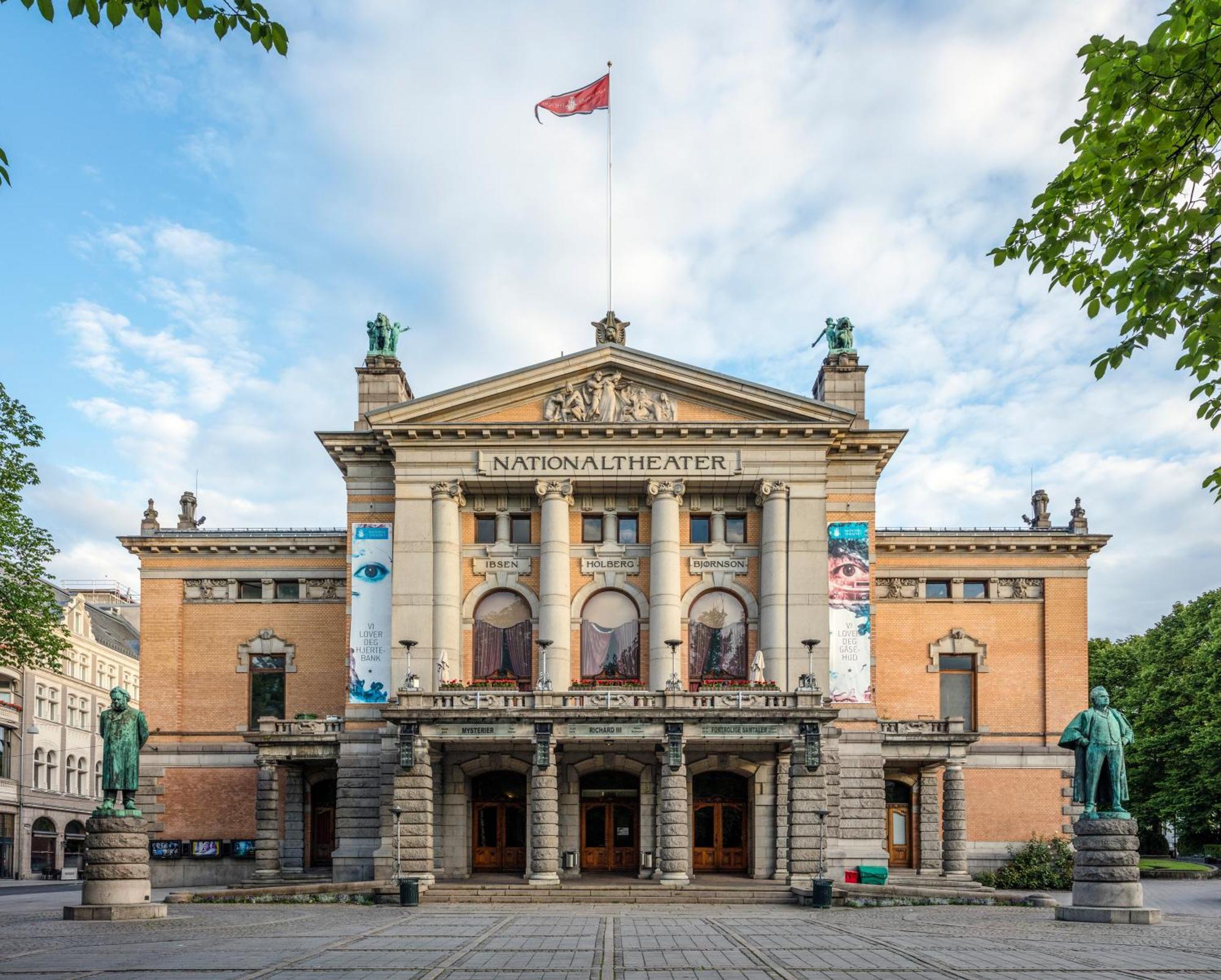 National Theater Dormitory Mixed Hostel Осло Екстериор снимка